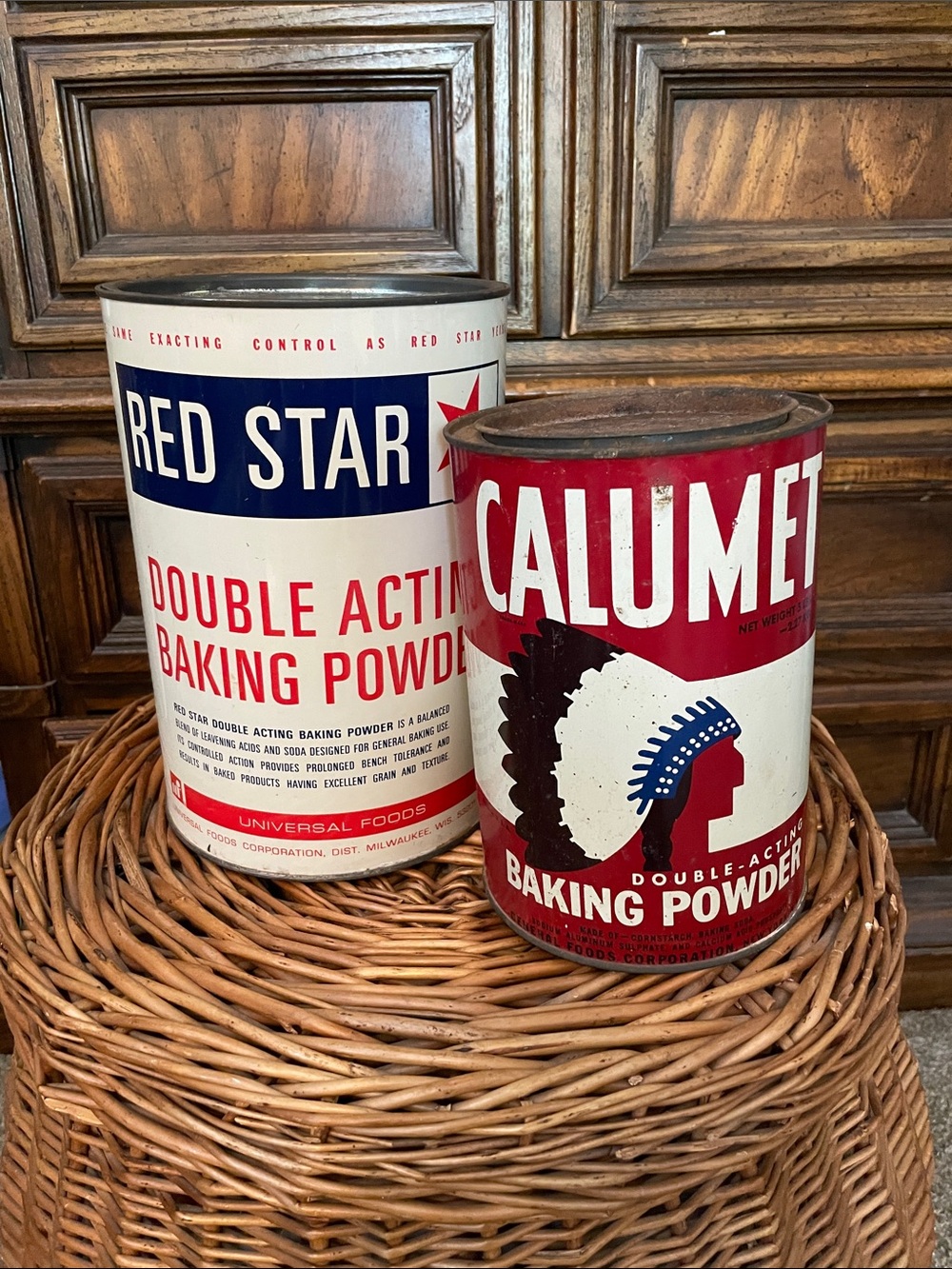 Vintage Tin Cans Decor Red Star Calumet